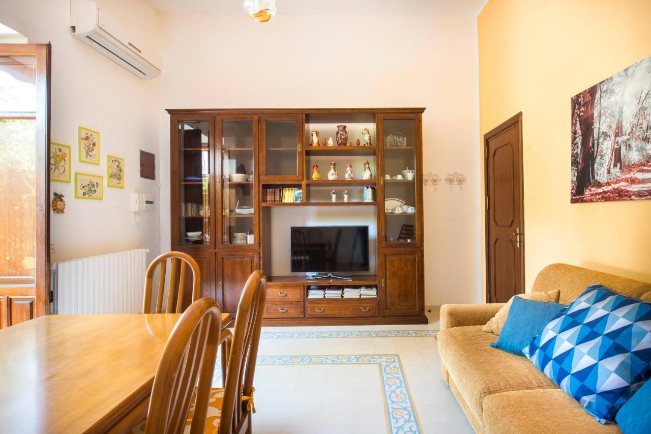 La Casa Di Sara A Mondello Daire Dış mekan fotoğraf